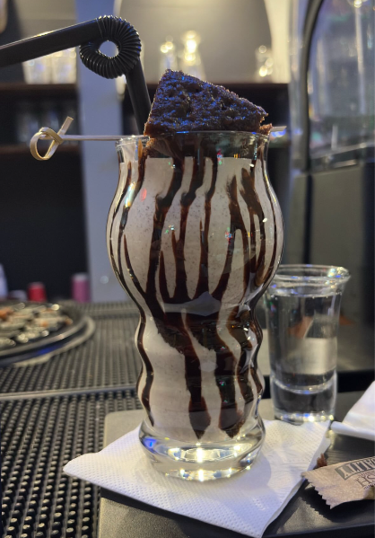 شیک کیک بستنی